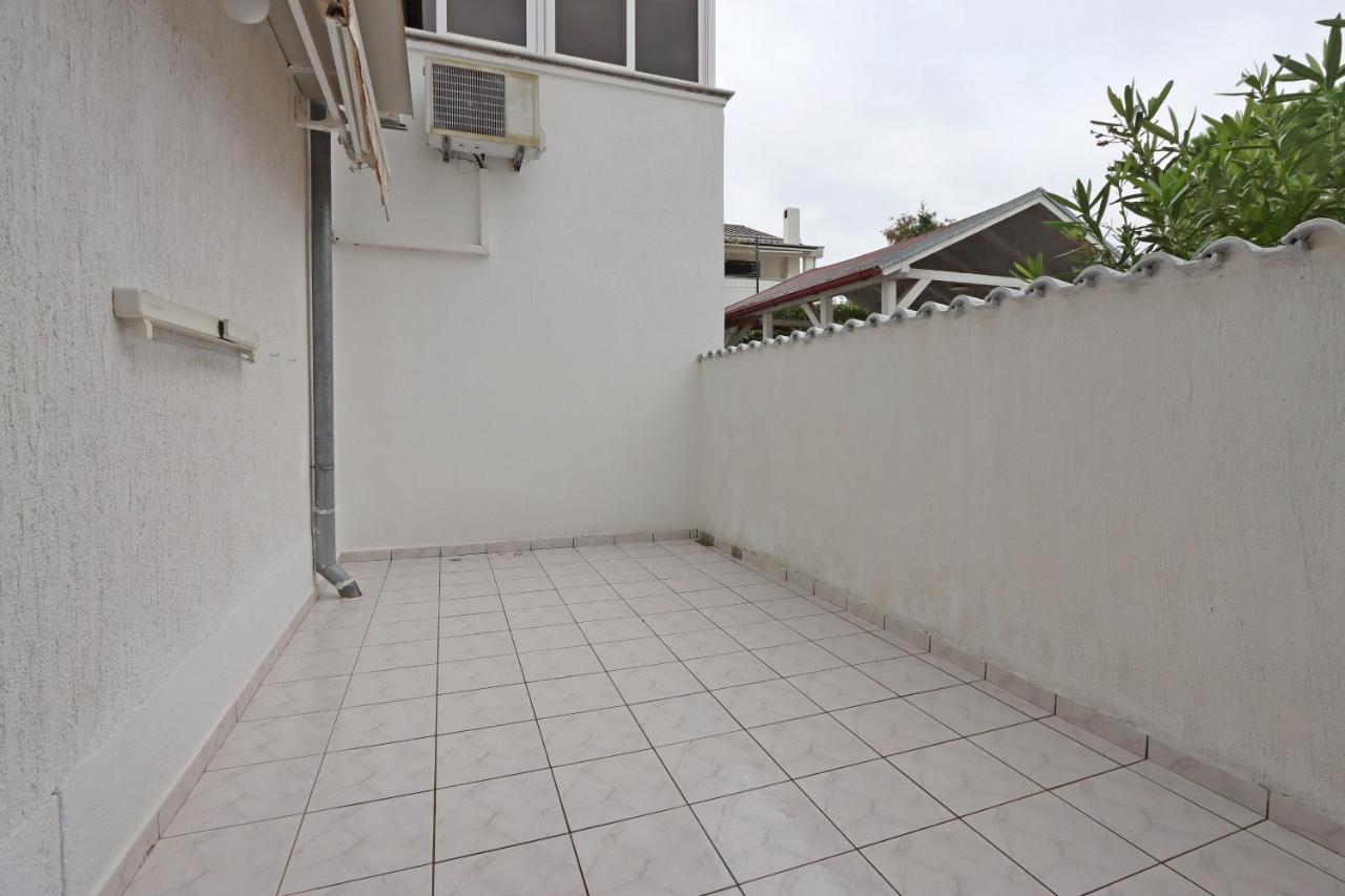 Apartments With A Parking Space Vantacici, Krk - 18476 Malinska Exterior photo